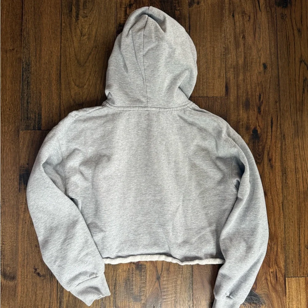 Brandy Melville Light Gray Zip-Up Hoodie - Picture 2 of 8